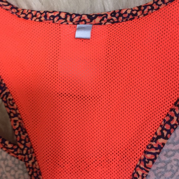 Nike Dri Fit Tank Top. Size small - Picture 7 of 8